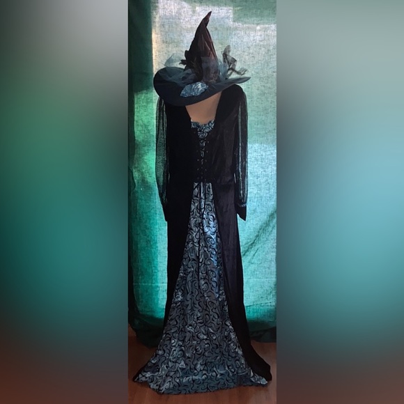 🎃 Halloween Costume Sexy Spellbound Witch 🧙 🩵🖤 Plus Size 16/18 - Picture 1 of 4